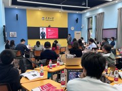 人工智能海潮为高档教育带来全新机缘取